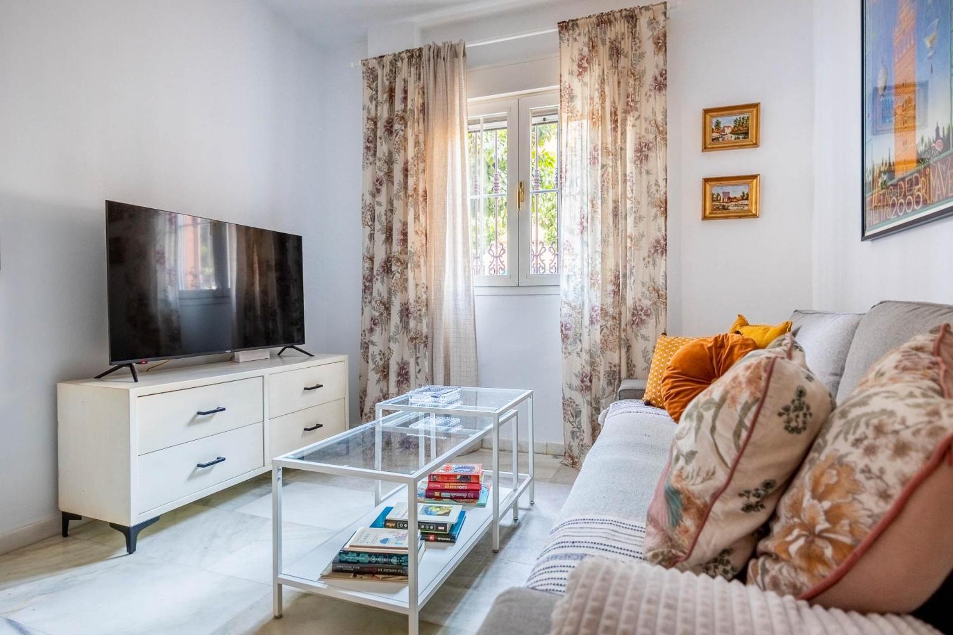 Piso Con Patio Privado Y Parking Nervion Sevilla Dış mekan fotoğraf