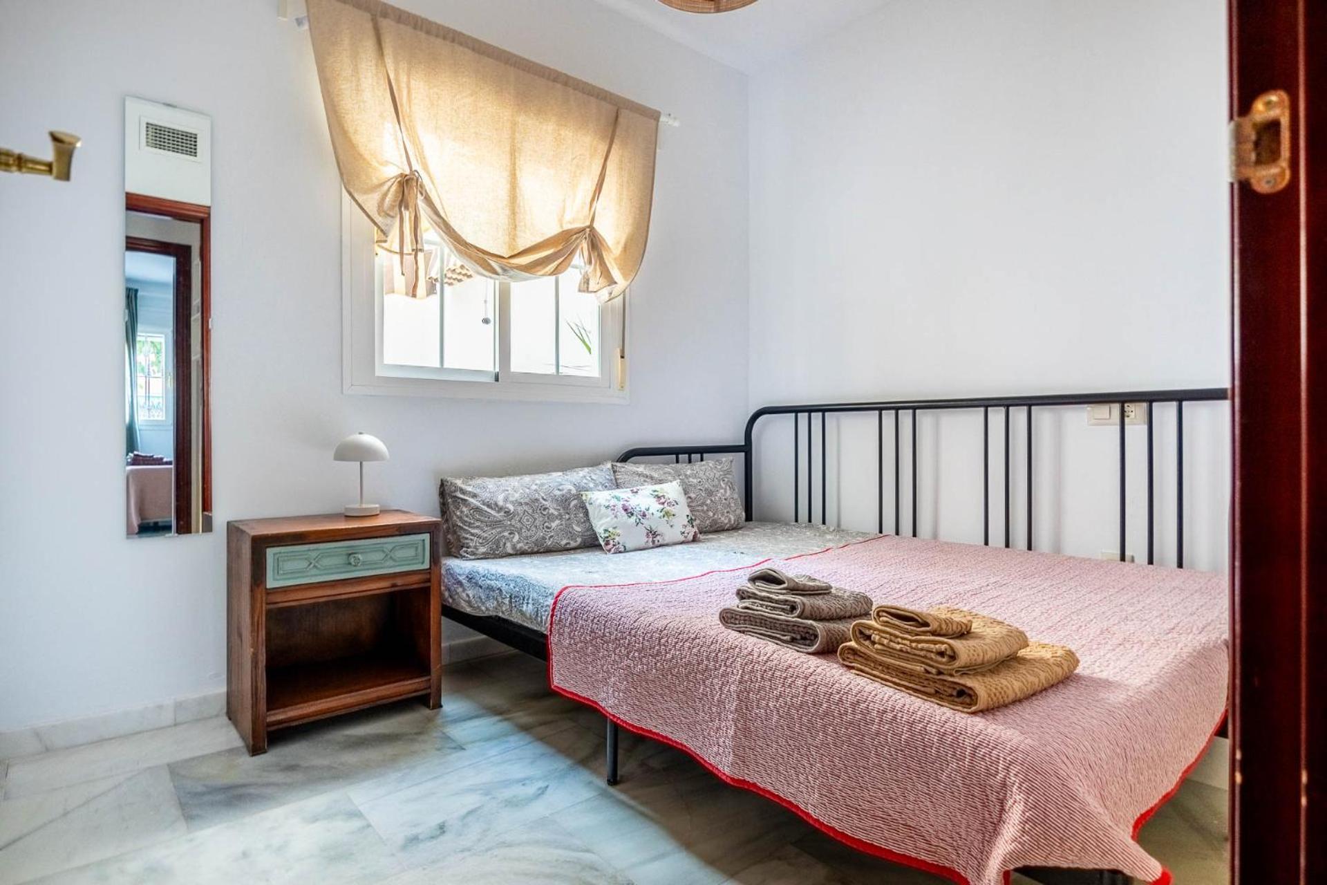 Piso Con Patio Privado Y Parking Nervion Sevilla Dış mekan fotoğraf